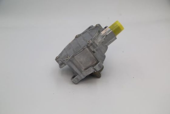 Auto Part Brake Booster Vacuum Pump BB5Z2A451C BB5E2A451BD LR025601 31370519 For Land Rover Volvo Jaguar