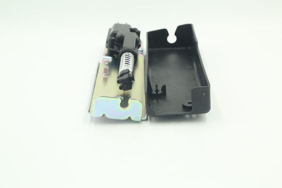 Attuatore di controllo di chiusura del portellone posteriore per Land Rover Discovery 3 4 OE FUG500010