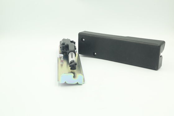 Attuatore di controllo di chiusura del portellone posteriore per Land Rover Discovery 3 4 OE FUG500010