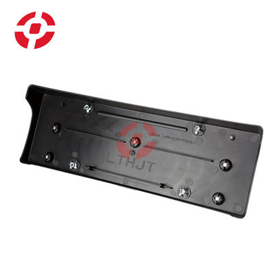 Per il Land Rover Discovery 4 2014-2016, il numero di targa anteriore LR048596