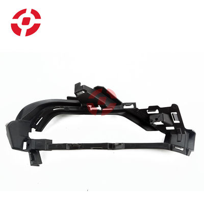 OE 31383904 31383905 Parti del corpo Lampada per nebbia Supporto inferiore sinistra destra per volvo S90 S90L V90 17-