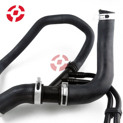 LR050854 Automotive Engine Radiator Pipe Assembly Coolant Uppipe Rubber Line
