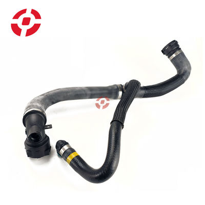 Parti del motore auto Sistema di raffreddamento accessori del radiatore per auto Tubo di acqua per Land Rover OE T2H34498